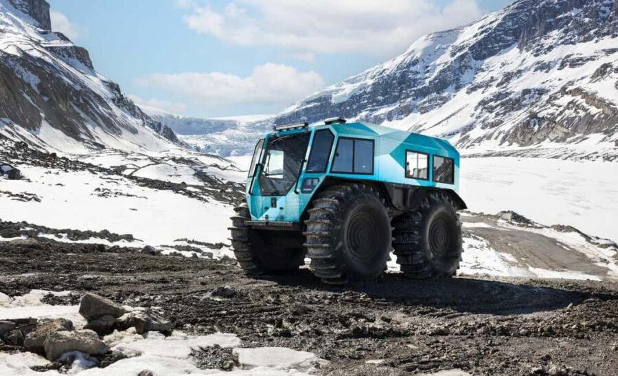 Columbia Icefield: Ice Odyssey Glacier Experience - The guide and driver factor: Tommy and Chris