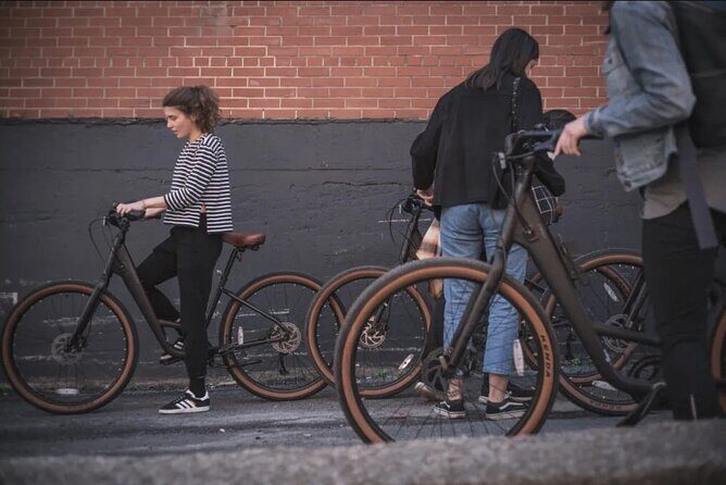 Daily Montreal Bike Rental- Be your own guide in Montreal - What to Know Before You Go: locks, helmets, and hours