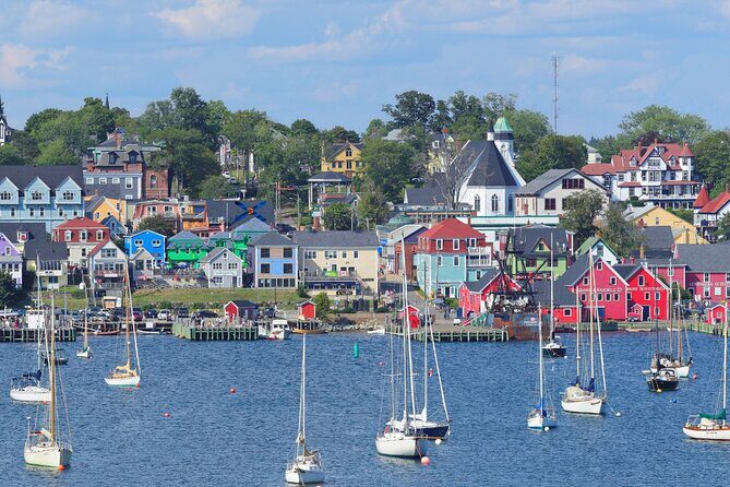 Day Trip to Lunenburg, Mahone Bay and Peggy's Cove from Halifax - Road Trip to Peggy’s Cove: Atlantic Views and Lighthouse Time