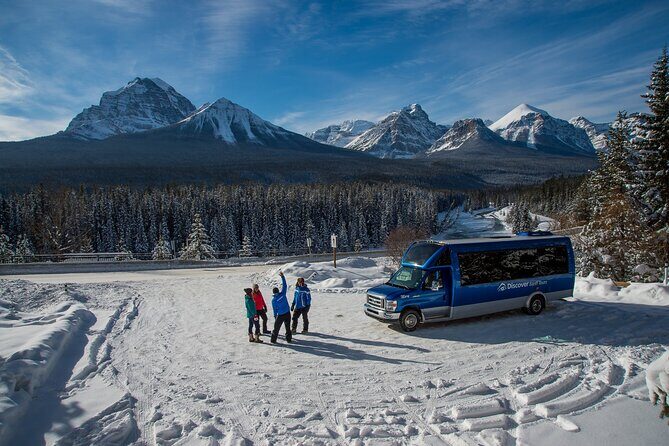 Discover Lake Louise and Yoho In Winter - Emerald Lake Lodge lunch: a sit-down break that feels earned