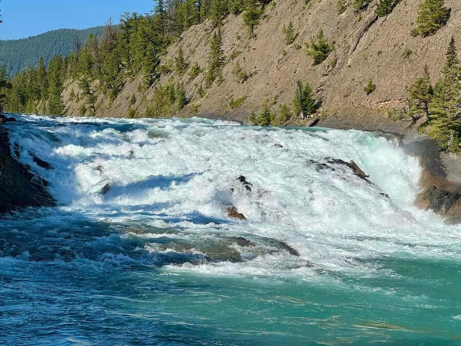 Discover the Best of Banff: Lakes, Mountains, Gondola Ride - Why This 9-Hour Banff Lakes-and-Gondola Tour Works