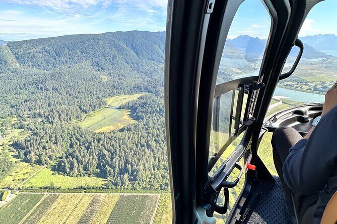 Discovery Flight Experience (Depart SKY Hangar) - Aircraft and Pilots: R44, AS350, and the Human Touch