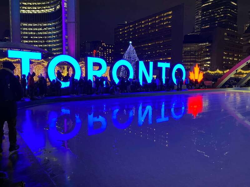 Downtown Toronto: Walking tour experience. English/Spanish - Price and value: is $54 worth it?