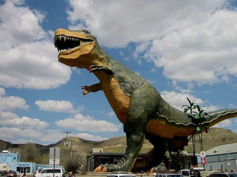 Drumheller: Bad Land & Dinosaur Museum Tour from Calgary - Key Points at a Glance