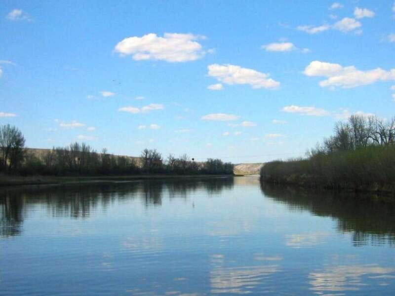 Drumheller: Bad Land & Dinosaur Museum Tour from Calgary - Horseshoe Canyon Photo Stop: The Red Deer River’s Big Turn