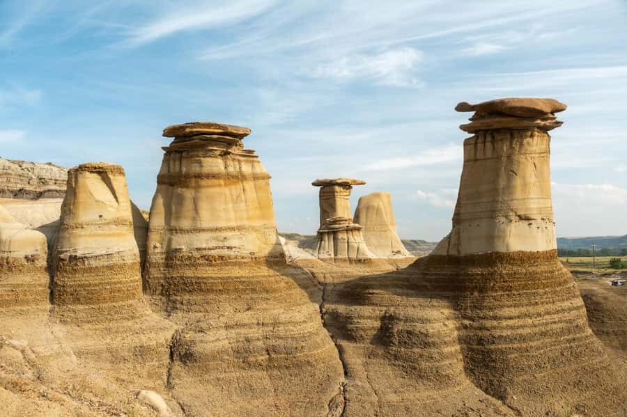 Drumheller: Dinosaurs, Canyons, & Hoodoos Day Tour - The Badlands Start: Horseshoe Canyon and Its Amphitheater Views