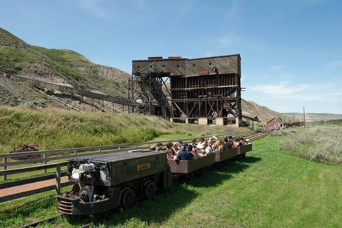 Drumheller: Royal Tyrrell Museum, Hoodoos and Horseshoe Canyon - From Calgary Pickup to Drumheller: a day that moves