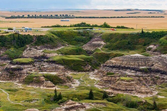 Drumheller: Royal Tyrrell Museum, Hoodoos and Horseshoe Canyon - Hoodoos Trail at Willow Creek: short hike energy and sunset-style timing