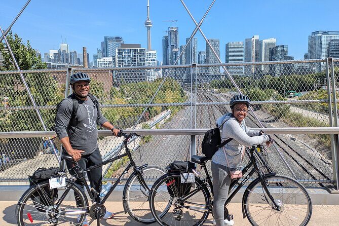E-bike Toronto's Dynamic Neighbourhoods - Key highlights you should care about