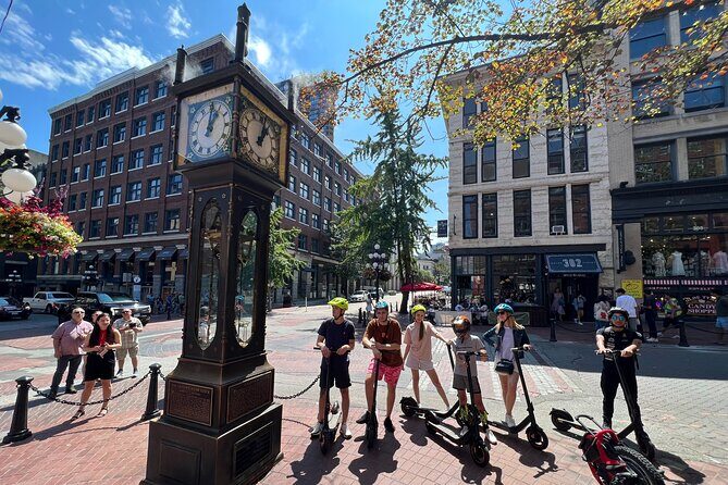 E-scooter & EUC guided tour to the secret spots in Vancouver - Gastown and the Steam Clock: the classic photo moment