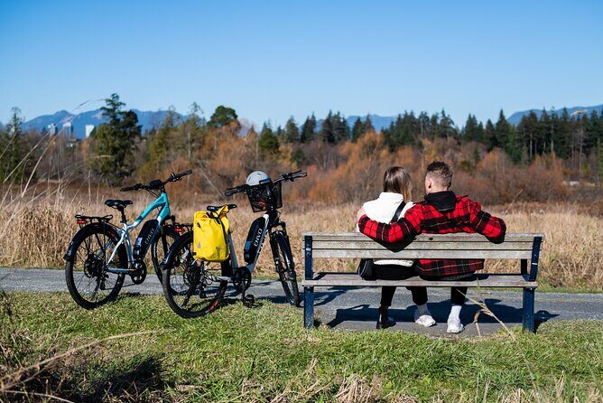 eBike Rentals in Kelowna - Lakefront riding: the easiest win for scenery and confidence