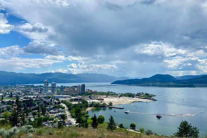 eBike Rentals in Kelowna - Wineries and orchards: using time for classic Okanagan tastes