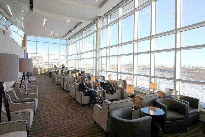 Edmonton International Airport Plaza Premium Lounge - Key things to know before you go