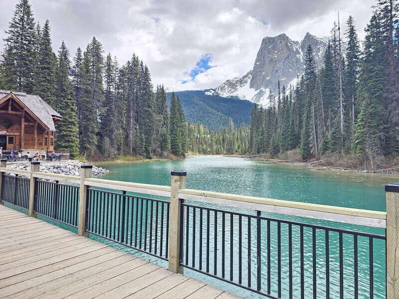Emerald Lake, Lake Louise, Johnston Canyon & Banff Tour SUV - Key points that make this tour worth your time