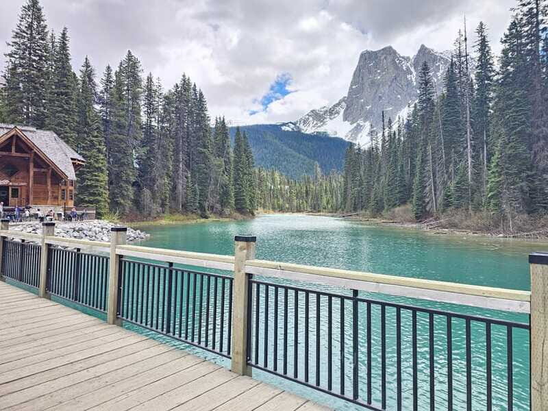 Emerald Lake, Lake Louise, Johnston Canyon & Banff Tour SUV - Surprise Corner viewpoint: the late-day payoff