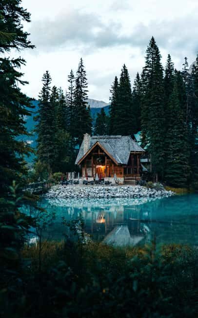 Emerald Lake, Louise, Takakkaw Falls, Johnston Canyon & More - Lake Louise: the famous lake, plus options that fit your energy