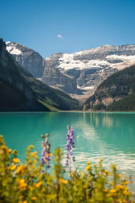 Emerald Lake, Louise, Takakkaw Falls, Johnston Canyon & More - Emerald Lake and the lodge area access: calm time in Yoho