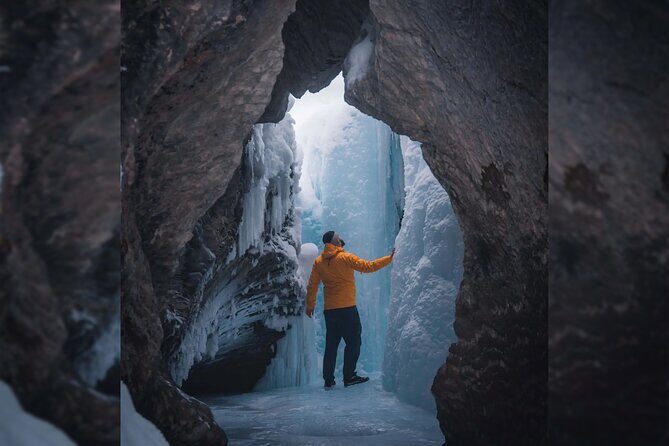 Emerald Lake,Natural Bridge, Wapta Falls & Takakkaw Falls in Yoho - Natural Bridge: Frozen River Drama and the Walk-Under-Structure Feel