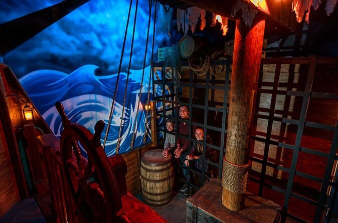 Epic Escape Room Adventure - The 1-Hour Escape Flow: From Check-In to Final Solve