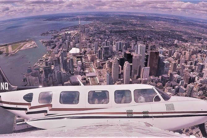 Exhilarating 120km Aerial Tour of Toronto with iflyTOTO - Weather rules: when the sky cancels your plans