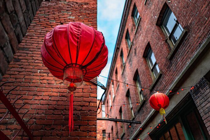 Experience Gastown Vancouver's Elite Walking Food Tour - Gastown, steamed clock chimes, and food that actually fits the street