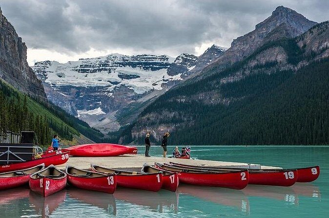 Experience Golden Hour at Moraine and Lake Louise - Who should book this tour—and who might want to skip it