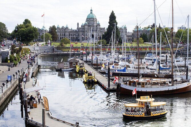 Experience Victoria and Butchart Gardens Premium Tour - Butchart Gardens: 55 acres of themed walking with a self-paced 2-hour window