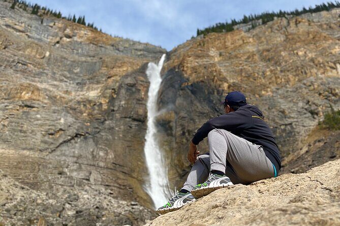 Explore 3 National Parks - Exclusive Small Group Tour - Stop 1: Emerald Lake in Yoho National Park (45 Minutes)