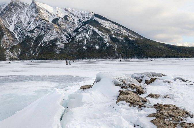 Explore Banff + Wildlife - Two Jack Lake and Mount Norquay: classic views with wildlife odds
