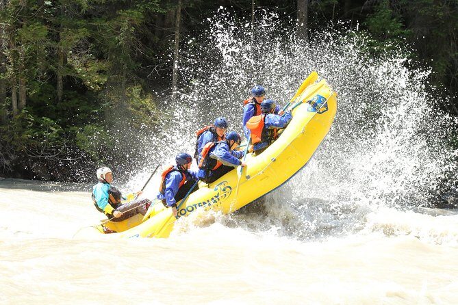 Extreme Whitewater Rafting on Kicking Horse River - What happens on the water: the upper & middle canyon ride