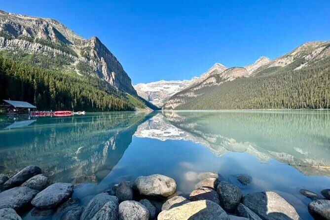 Famous Moraine Lake and Lake Louise Shared Shuttle Tour - Key highlights at a glance