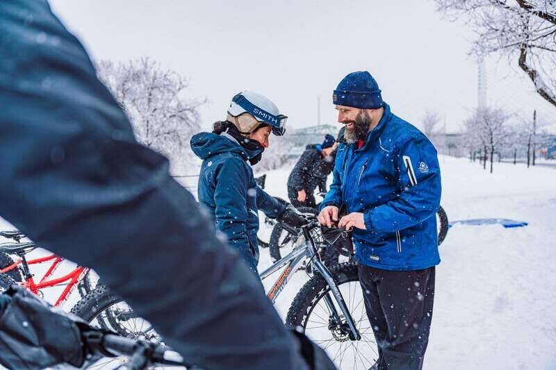Fatbike rental - Au Canal-de-Lachine - What’s included: bike, helmet, phone holder, and a real briefing