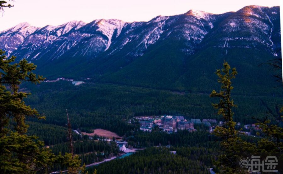 From Banff/Canmore: Deep 1 Day Tour in Banff National Park - Vermilion Lakes: short stop, big payoff