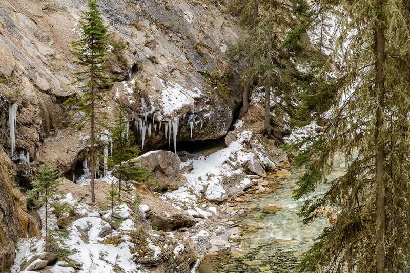 From Banff: Johnston Canyon Guided Icewalk - Key points worth knowing before you go