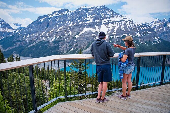 From Banff: Shuttle Service to Moraine Lake & Lake Louise - Timing and crowd reality: why this format helps