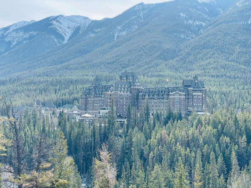 From Calgary: Banff, Moraine Lake and Lake Louise Tour - Value and price: is $101 per person worth it?