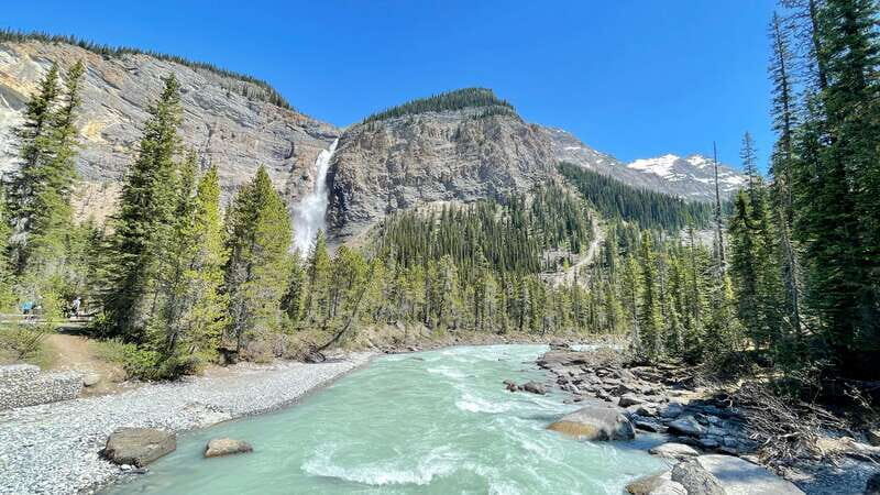 From Calgary: Banff & Yoho National Parks Private Day Tour - Why Banff and Yoho in one private day makes sense