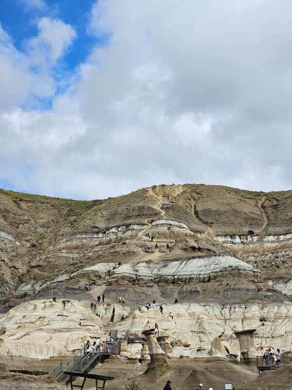 From Calgary: Drumheller Private Tour, Full day sightseeing - Drumheller Welcome Sign Stop: Quick Photo, Then You Move