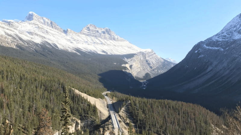 From Canmore/Banff: Icefields Parkway Experience - Guides make or break a day like this