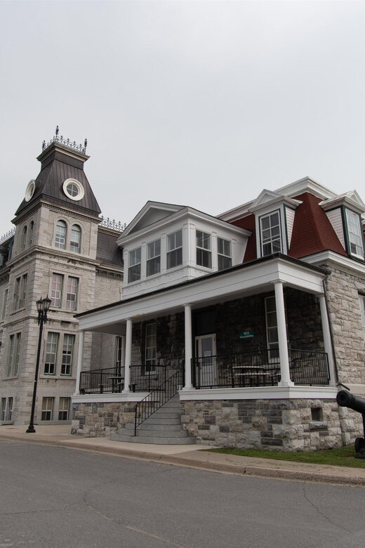 From Montreal: Kingston City Day Trip & 1000 Island Cruise - Time, Transit, and Bus Comfort on a One-Day Loop