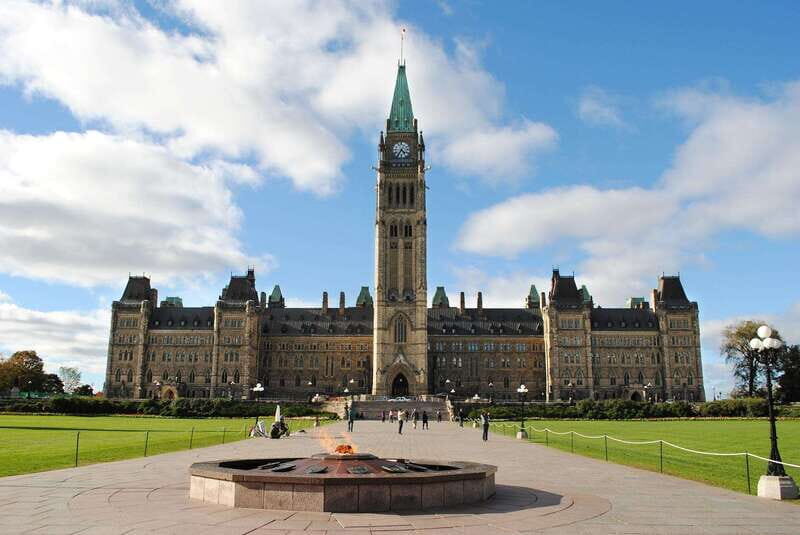 From Montreal: Ottawa with Private Guide and Pickup - Why this Ottawa day trip works better than DIY