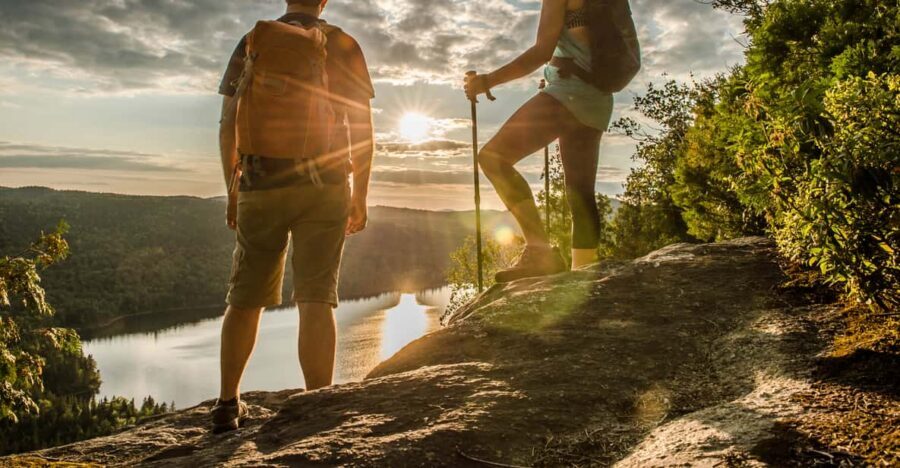 From Montreal: Sept-Chutes Regional Park Hike - The on-ramp to the park: orientation at reception