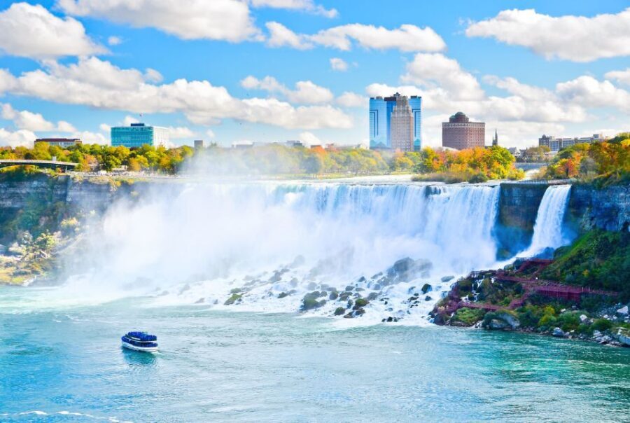 From NYC: Niagara Falls, Washington, and Philadelphia Tour - Niagara Falls: the Maid of the Mist ride you’ll remember