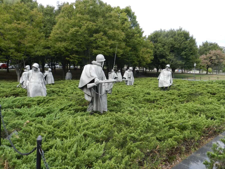 From NYC: Washington & Philadelphia Full Day Guided Tour - Lunch and downtime: when to eat, recharge, and move smart