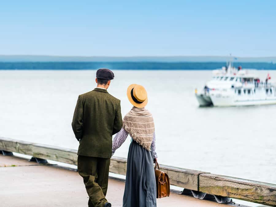From Quebec City: Grosse Île Tour & Cruise + Bus Transfer - A day that starts with river views and ends with quarantine stories