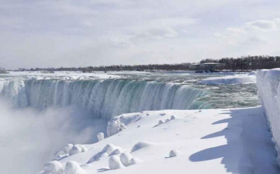 From Toronto: Winter Wonder of Niagara Falls Tour - Niagara-on-the-Lake: A Quick Detour That Adds Variety