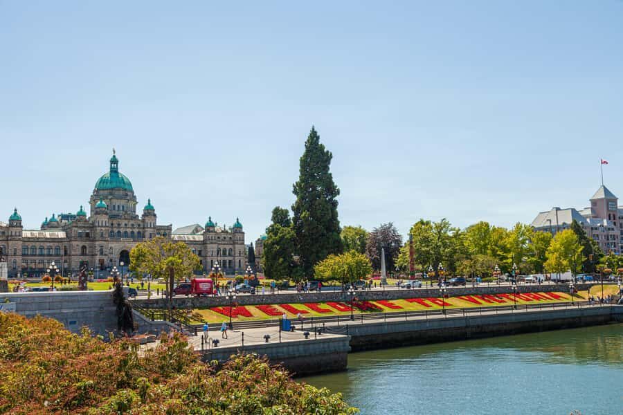 From Vancouver: Full-Day Victoria & Butchart Gardens Tour - From Westin Bayshore to Tsawwassen: why this tour works as a day trip