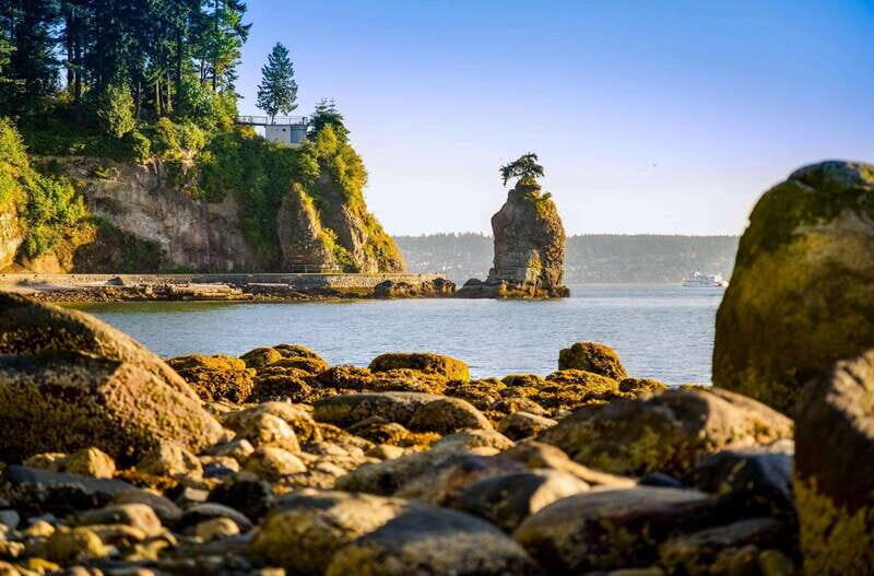 From Vancouver: Shannon Falls and Whistler Sightseeing Tour - Horseshoe Bay: A Short Coast Stop Before the Mountain Road