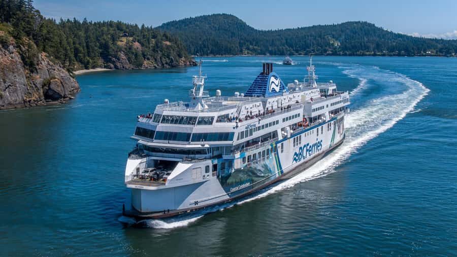 From Vancouver: Victoria Tour with Ferry & Butchart Gardens - Tsawwassen to Swartz Bay: Gulf Islands Views and Wildlife Chances