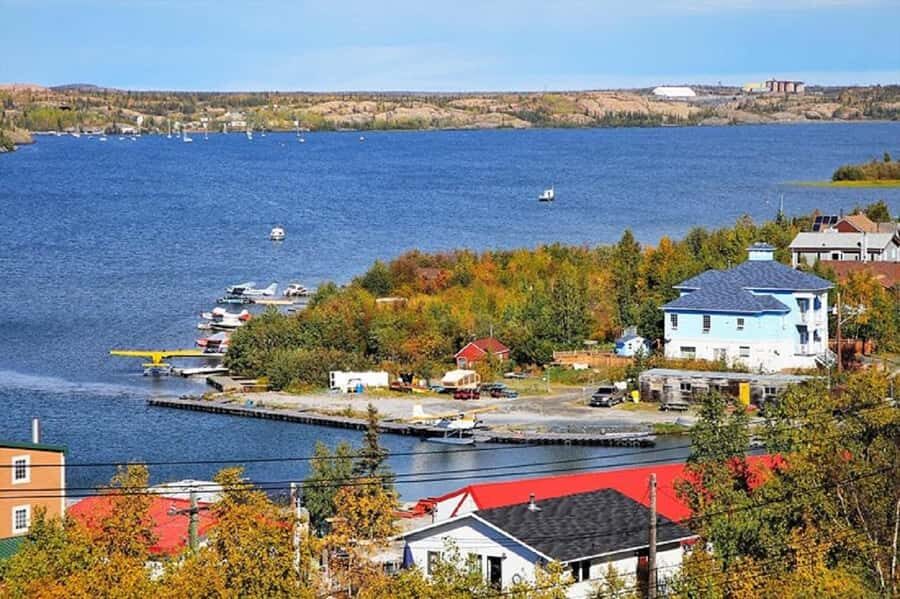 From Yellowknife:4-Day Aurora Viewing Tour with Hotel Pickup - Day 3: Tipi Camp Night and the Choice to Wait Where You Are